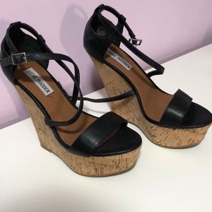 New Steve Madden black wedges